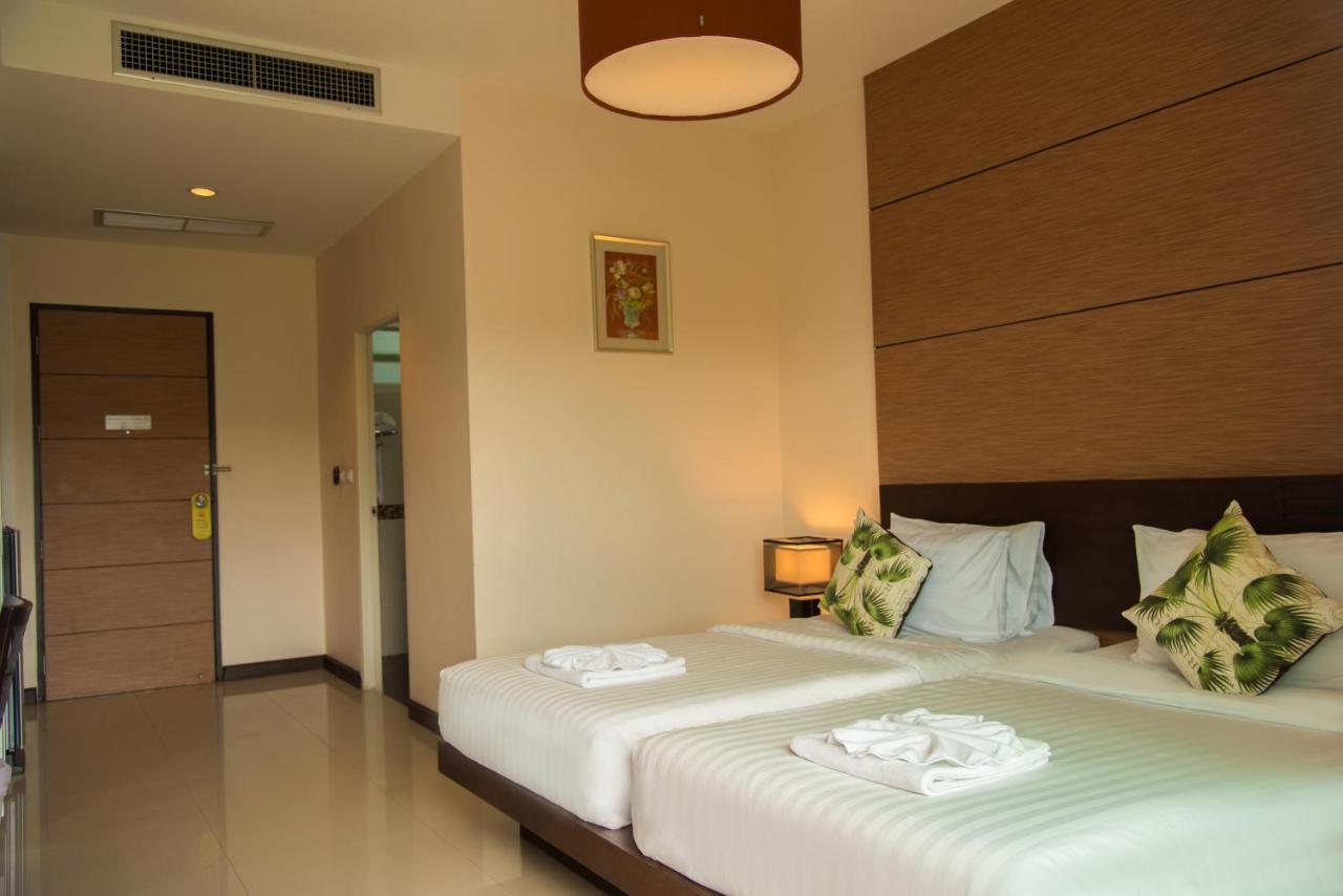 Jula Place Hotel Чалонг Экстерьер фото