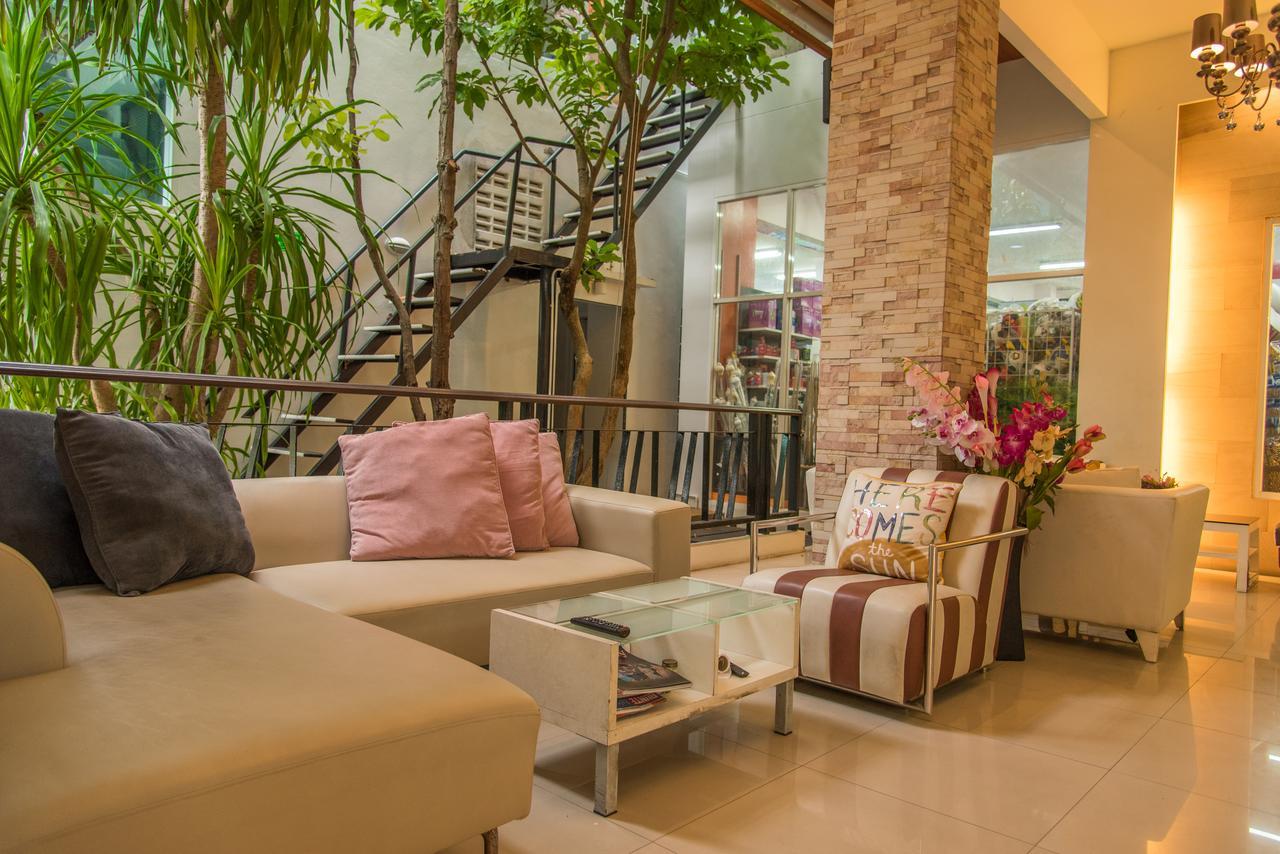 Jula Place Hotel Чалонг Экстерьер фото