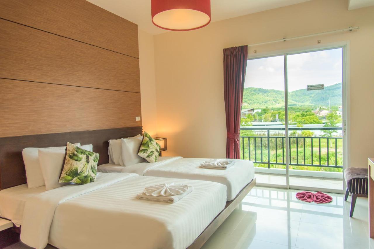 Jula Place Hotel Чалонг Экстерьер фото