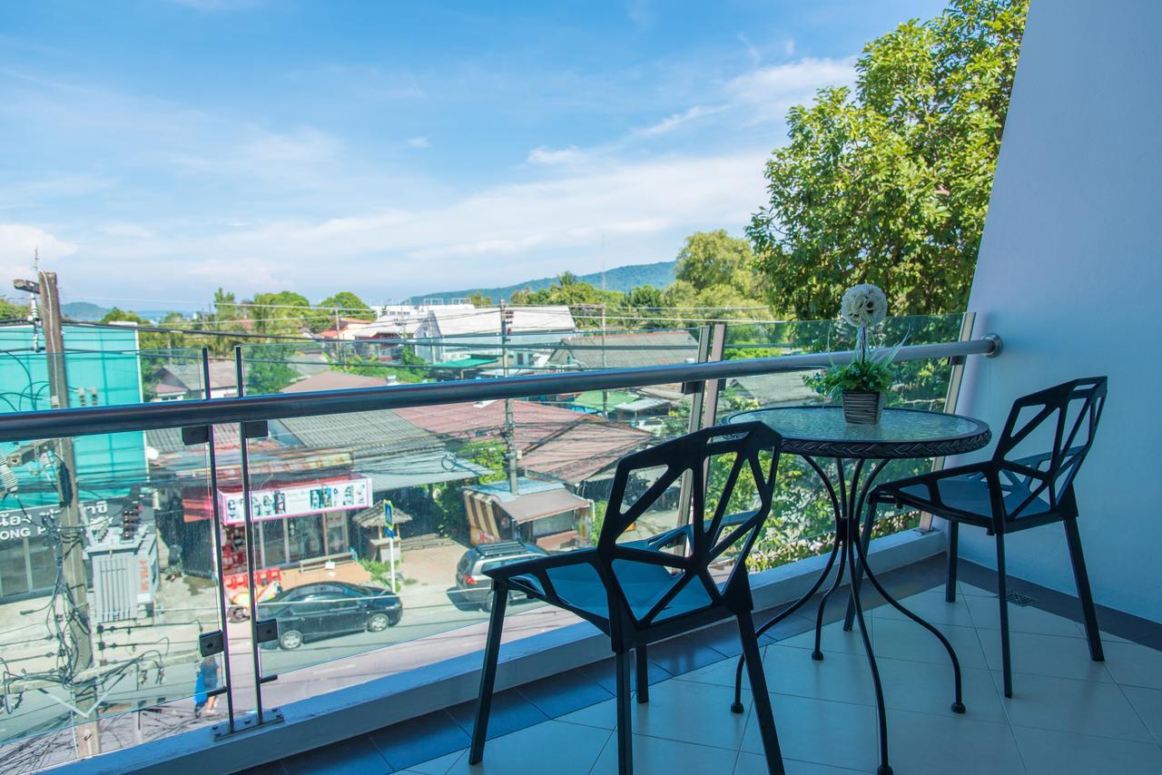 Jula Place Hotel Чалонг Экстерьер фото